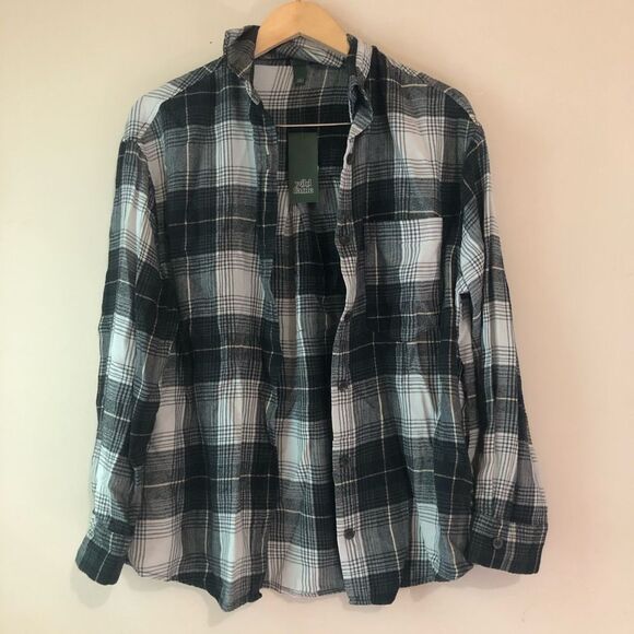 📳 Wild Fable | NEW Plaid Button Up - Picture 1 of 2